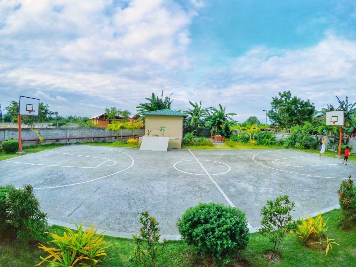 Saekyung Village One Lapu-Lapu City Kültér fotó